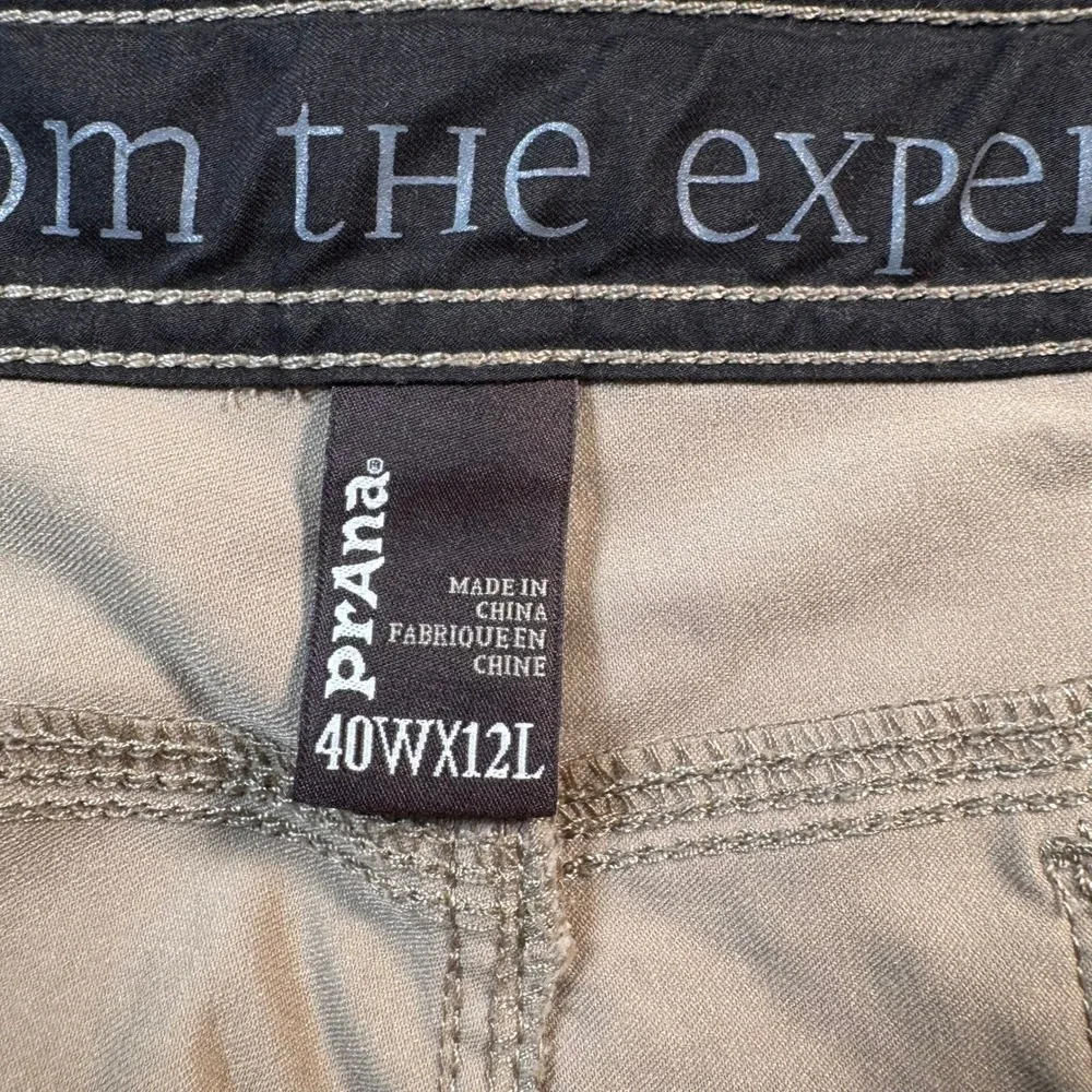 Prana Zion Cargo Shorts Mens 40W x 12L Khaki Tan Stretch Hiking Outdoor 10898